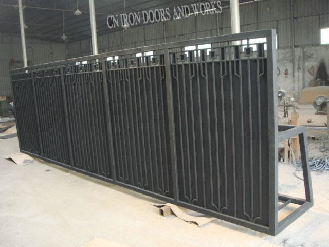 Iron gates--CN-IG014